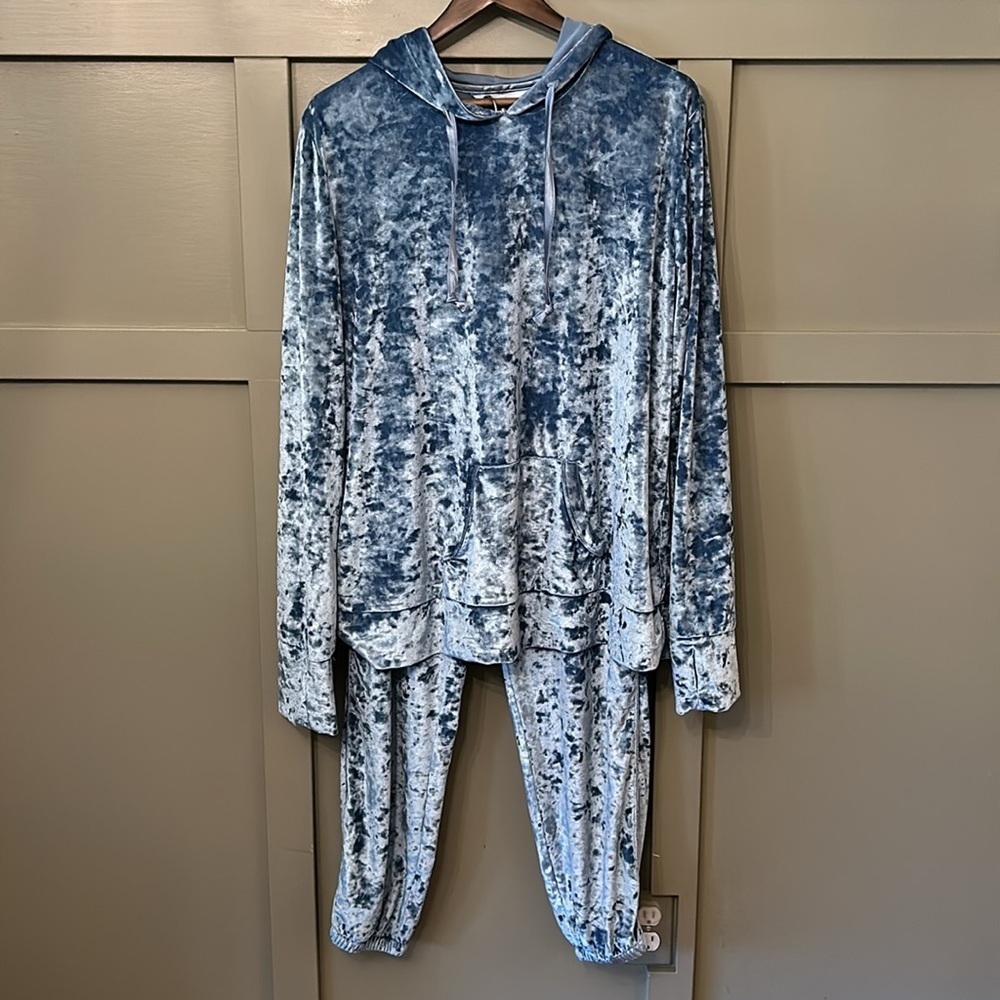 Pajamagram Crushed Velvet Loungewear Pajama Set Blue Hoodie & Pants Size Large